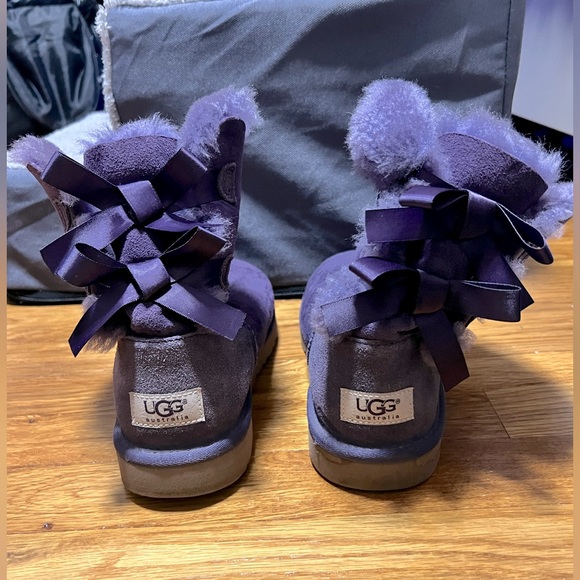 Purple Bailey Bow Ugg Boots Size 6 - Picture 1 of 5
